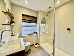 Photo 7- click for photo gallery